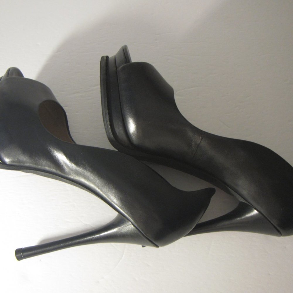 5|48 Saks Of Fifth PL-Margot Black Leather Peeptoe Open Toe Pumps Size 9/39 - Picture 3 of 12